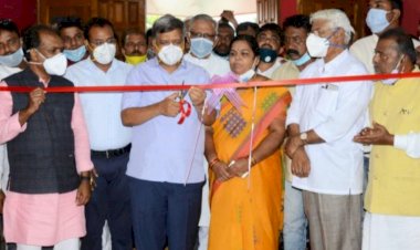 ಕೋವಿಡ್ ಕೇರ್ ಕೇಂದ್ರವನ್ನು ಉದ್ಘಾಟಿಸಿದ ಸಚಿವ ಜಗದೀಶ ಶೆಟ್ಟರ್