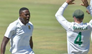 ದಕ್ಷಿಣ ಆಫ್ರಿಕಾ vs ಭಾರತ ಮೊದಲ ಟೆಸ್ಟ್: ಕೆಳ ಕ್ರಮಾಂಕದ ಕುಸಿತವು ಭಾರತವನ್ನು 327 ಕ್ಕೆ ನಿರ್ಬಂಧಿಸಿದೆ