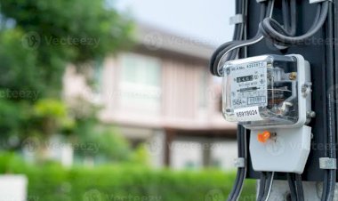 ಬೆಂಗಳೂರು: ಗ್ಯಾಸ್, ಪೆಟ್ರೋಲ್, ಡಿಸೇಲ್ ಆಯ್ತು, ಈಗ ಕರೆಂಟ್ ಶಾಕ್: ಬೆಲೆ ಏರಿಕೆಯಿಂದ ಜನ ಕಂಗಾಲು