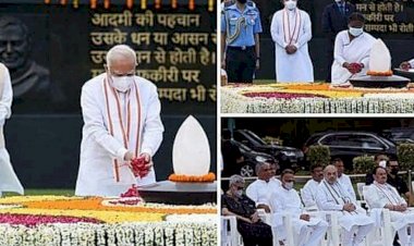 ವಾಜಪೇಯಿ ಪುಣ್ಯತಿಥಿ: ರಾಷ್ಟ್ರಪತಿ ದ್ರೌಪದಿ, ಪ್ರಧಾನಿ ಮೋದಿ ಸೇರಿ ಗಣ್ಯರಿಂದ ಶ್ರದ್ಧಾಂಜಲಿ