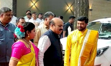 ಬೆಂಗಳೂರು: ಭಾರತಿ ವಿಷ್ಣುವರ್ಧನ್ ಮನೆಯಲ್ಲಿ ಮನೆ ಗೃಹ ಪ್ರವೇಶದ ಸಂಭ್ರಮ-ಶುಭ ಹಾರೈಸಿದ ಸಿಎಂ
