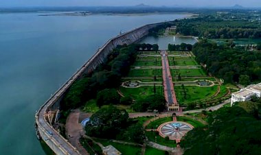 ಮಂಡ್ಯ: ಕೃಷ್ಣರಾಜಸಾಗರಕ್ಕೆ 100 ಅಡಿ ನೀರು ಬಿಡುಗಡೆ - ರೈತರಲ್ಲಿ ಸಂತಸ