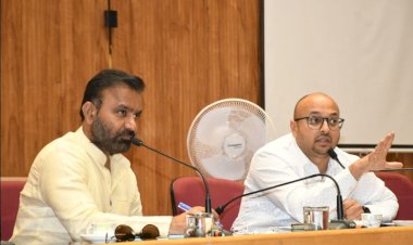 ಗ್ಯಾರಂಟಿ ಯೋಜನೆಗಳ ಜಾಗೃತಿ ಮೂಡಿಸಲು ಜಿಲ್ಲೆಯಾದ್ಯಂತ ಫಲಾನುಭವಿಗಳ ಸಮಾವೇಶ - ಸಚಿವ ಲಾಡ್