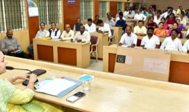 ಧಾರವಾಡ : ಪರಿಸರಸ್ನೆಹಿ ಗಣೇಶ ಚತುರ್ಥಿ ಆಚರಣೆ ಕುರಿತು ಜಿಲ್ಲಾಧಿಕಾರಿ ಸಭೆ