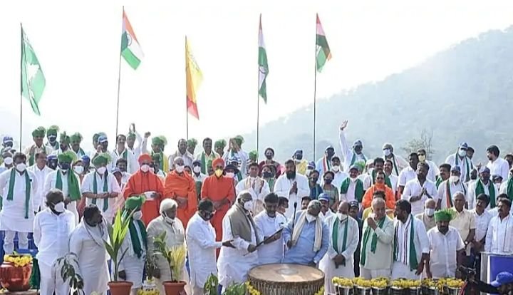 ಪಾದಯಾತ್ರೆ ಕೈಗೊಂಡ ಕಾಂಗ್ರೆಸ್ ನಾಯಕರ ಮೇಲೆ ಎಫ್‌ಐಆರ್