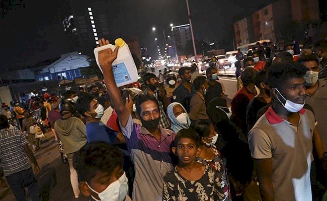 ಆರ್ಥಿಕವಾಗಿ ದಿವಾಳಿ ಎದ್ದ ಶ್ರೀಲಂಕಾ: ಊಟಕ್ಕೂ ಗತಿ ಇಲ್ಲದಂತಾಯ್ತು