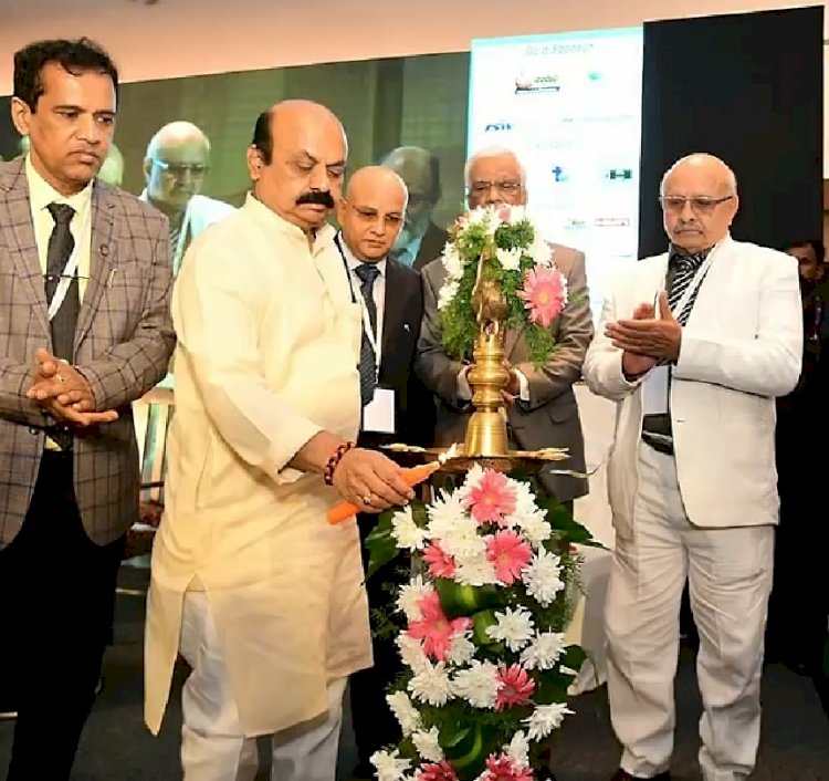 ಬೆಂಗಳೂರು: ಅಂಡರ್ಗ್ರೌಂಡಿಂಗ್ ಕನ್ಸ್ಟ್ರಕ್ಷನ್ ನಿರ್ಮಾಣ ಸಮ್ಮೇಳನಕ್ಕೆ ಸಿಎಂ ಚಾಲನೆ