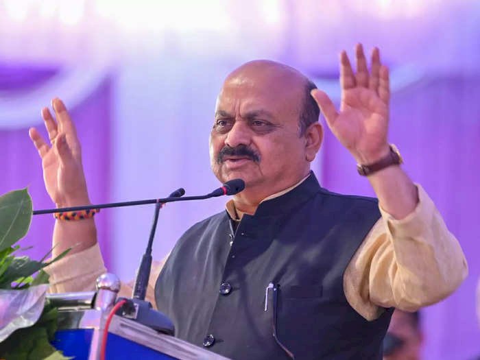 7 ನೇ ವೇತನ ಆಯೋಗ, ಮಧ್ಯಂತರ ವರದಿ ಪಡೆದು ಅನುಷ್ಠಾನ: ಬಸವರಾಜ ಬೊಮ್ಮಾಯಿ ಭರವಸೆ