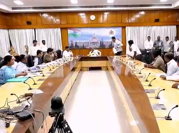 ಬೆಂಗಳೂರು: ಅತಿಥಿ ಉಪನ್ಯಾಸಕರ ಸೇವಾ ಖಾಯಮಾತಿಗೆ ಚಕಾರ ಎತ್ತದ ಸಿಎಂ, ಗೌರವಧನದಲ್ಲಿ ಮತ್ತಷ್ಟು ಹೆಚ್ಚಳ