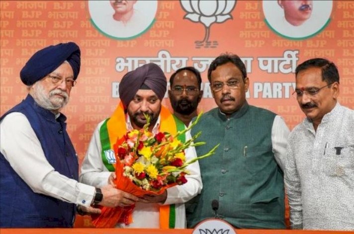 ದೆಹಲಿ ಕಾಂಗ್ರೆಸ್ ಅಧ್ಯಕ್ಷ ಸ್ಥಾನಕ್ಕೆ ರಾಜೀನಾಮೆ ನೀಡಿದ ಕೆಲವೇ ದಿನಗಳಲ್ಲಿ ಬಿಜೆಪಿ ಸೇರಿದ ಅರವಿಂದರ್ ಸಿಂಗ್ ಲವ್ಲಿ
