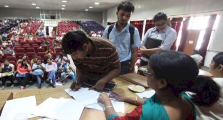 ಬೆಂಗಳೂರು : 4 ವರ್ಷದ ಪದವಿ ಕೋರ್ಸ್ ರದ್ದು - ಇನ್ಮುಂದೆ ಕರ್ನಾಟಕದಲ್ಲಿ ಪದವಿ 3 ವರ್ಷಕ್ಕೆ ಸೀಮಿತ