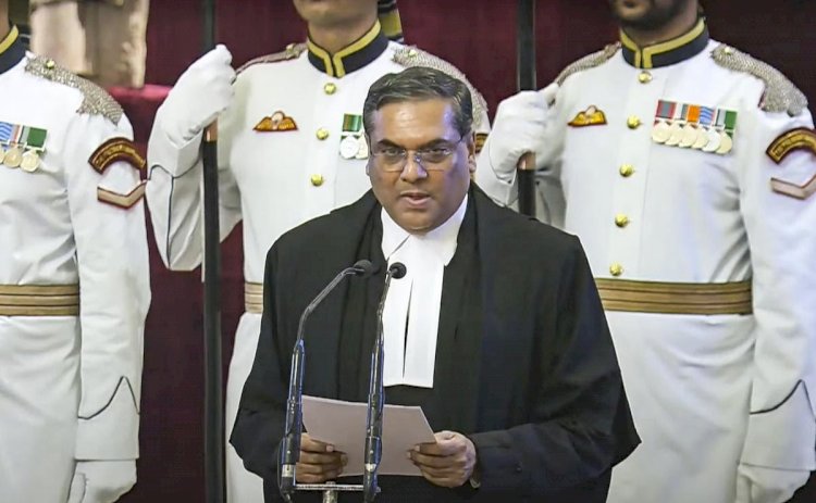 ಭಾರತದ 51ನೇ ಸಿಜೆಐ ಆಗಿ ನ್ಯಾಯಮೂರ್ತಿ ಸಂಜೀವ್ ಖನ್ನಾ ಪ್ರಮಾಣ ವಚನ