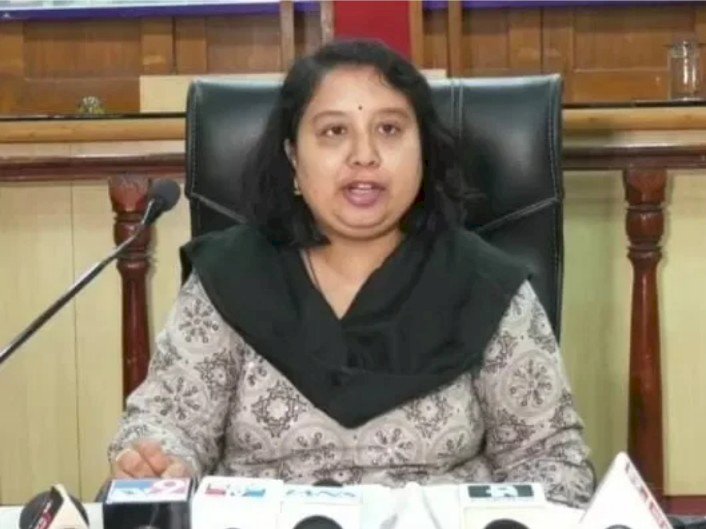ಧಾರವಾಡ: ಪದವೀಧರ ಕ್ಷೇತ್ರದ ಚುನಾವಣೆ: ಶಸ್ತ್ರಾಸ್ತ್ರಗಳ ಠೇವಣಿಗೆ ಡಿಸಿ ಆದೇಶ